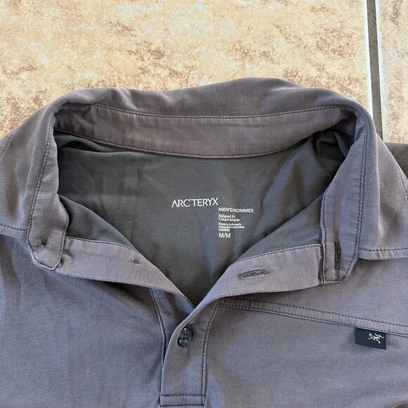 Arc’teryx Relax Fit Short Sleeve Polo Shirt Gray Size Medium ** Read Description - Picture 10 of 12